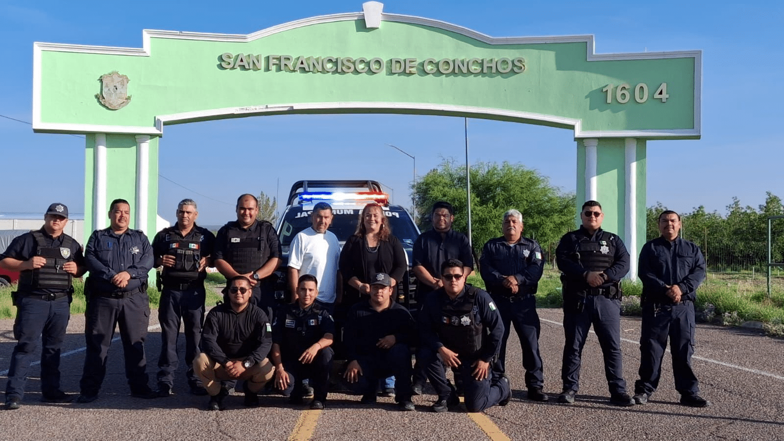 Presidenta Norma Pavía continúa gestionando ante el Estado mejoras para la Policía Municipal; recibe patrulla, equipo y uniformes