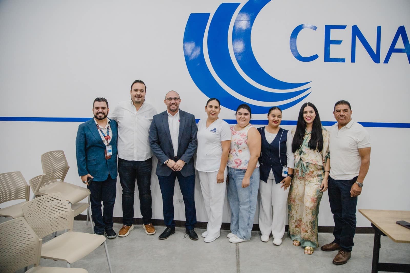 Reconoce Jorge Aldana a personal del sector salud por campaña intensiva de vacunación contra el sarampión