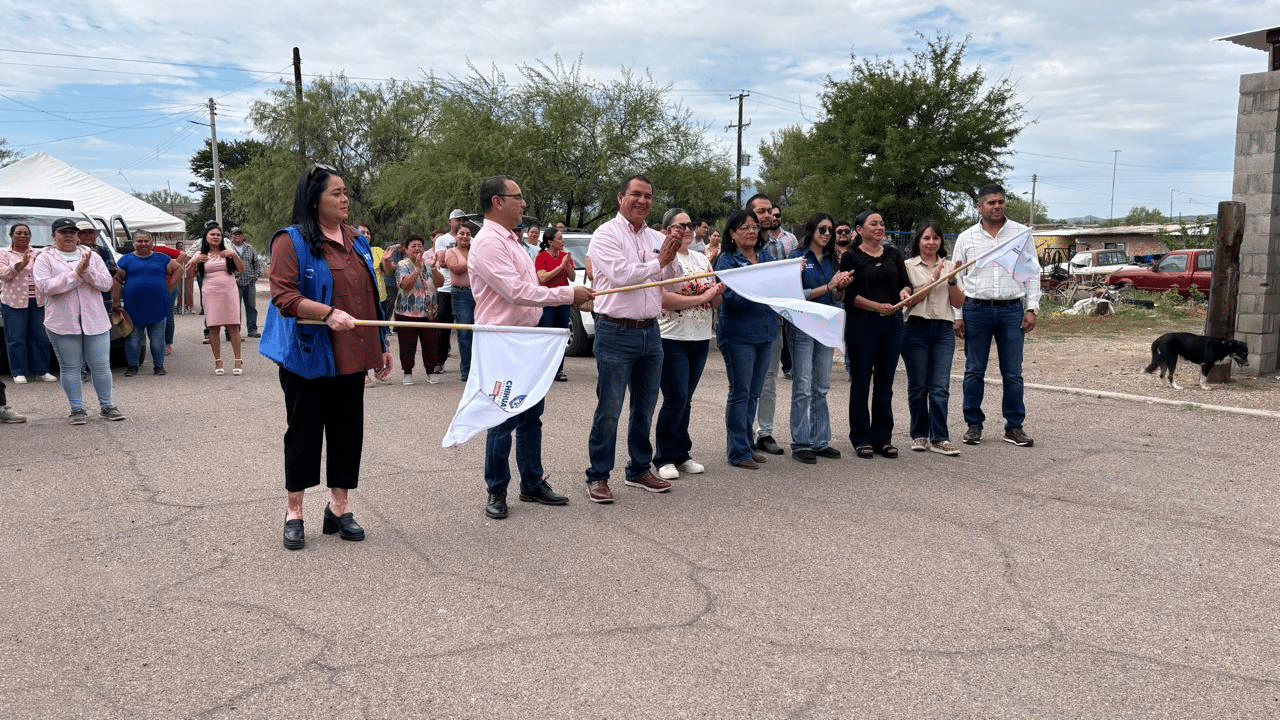 Arrancan obras de recarpeteo y drenaje en comunidades de La Cruz