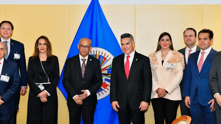 Acusó Alito Moreno «persecución política» ante la OEA