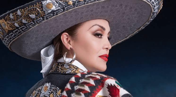 Engalanará también Aida Cuevas el Grito en Chihuahua