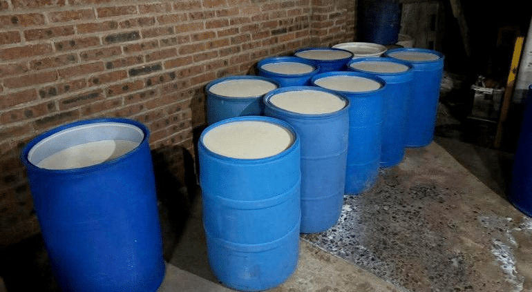 Lechicoleo: Decomisó Guanajuato ¡160 mil litros de leche adulterada!