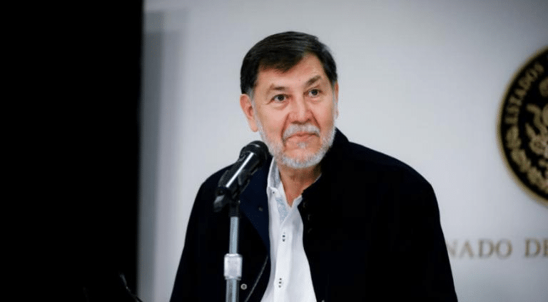 Infla Noroña ingresos de Youtube… y recibe donativos ilegales