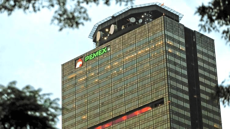 Sube Fitch calificación crediticia a PEMEX; ahora es BB