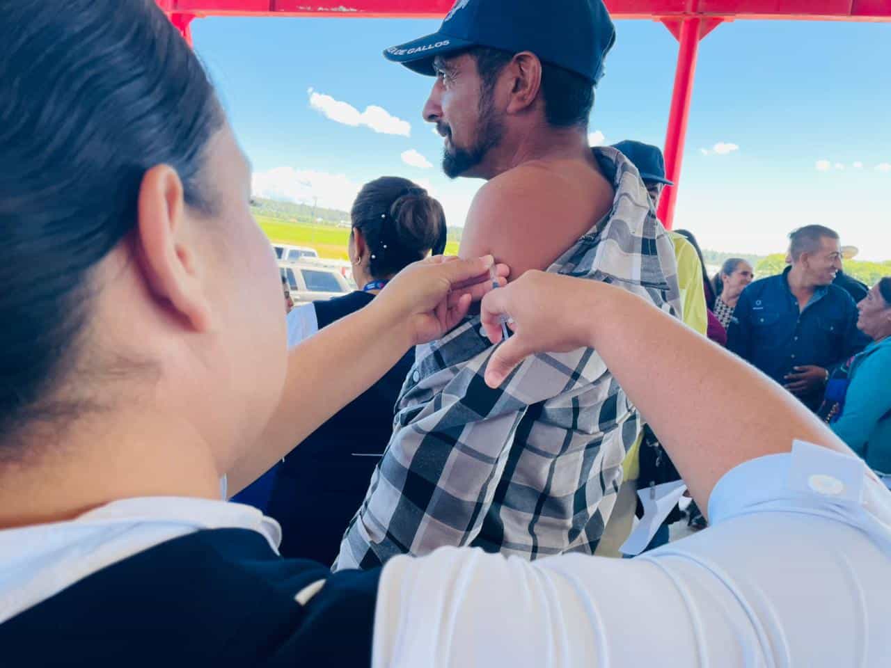 Ha aplicado Estado más de 20 mil vacunas contra el sarampión en la Sierra Tarahumara