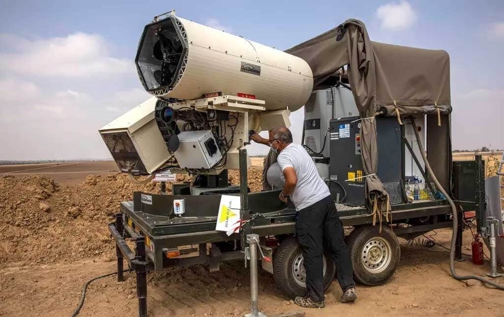 ¿La más reciente defensa contra los drones? Los láseres