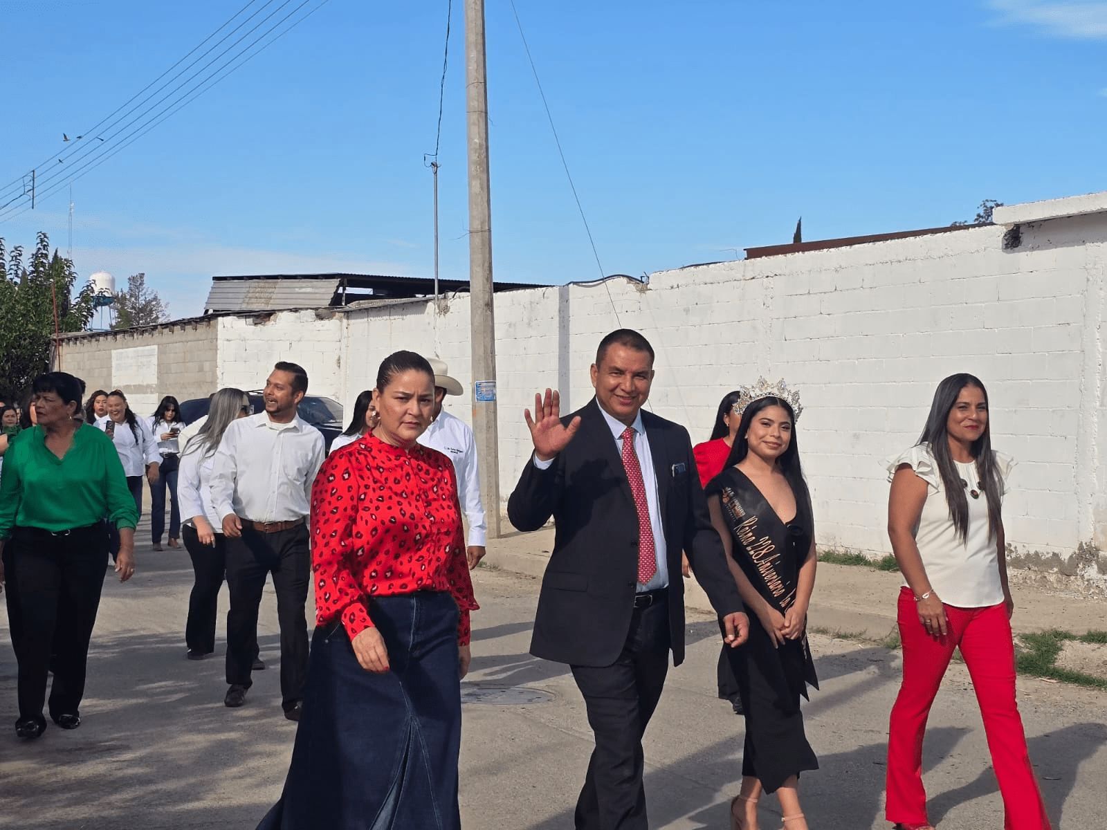 Conmemoran en La Cruz el 215 Aniversario de la Independencia de México con emotivo acto cívico y desfile