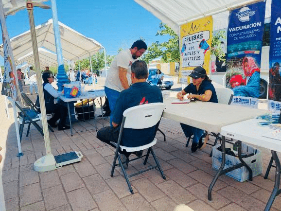 Feria de Servicios en la colonia Abraham González: salud, prevención y talleres para la comunidad