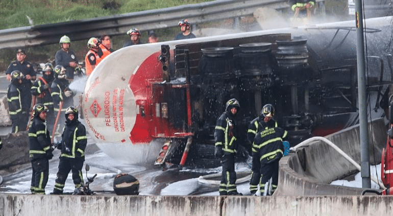 Aumentó a 30 cifra de muertos por explosión de pipa en Iztapalapa
