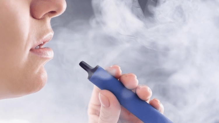 Proponen cárcel de hasta 8 años por venta de vapeadores