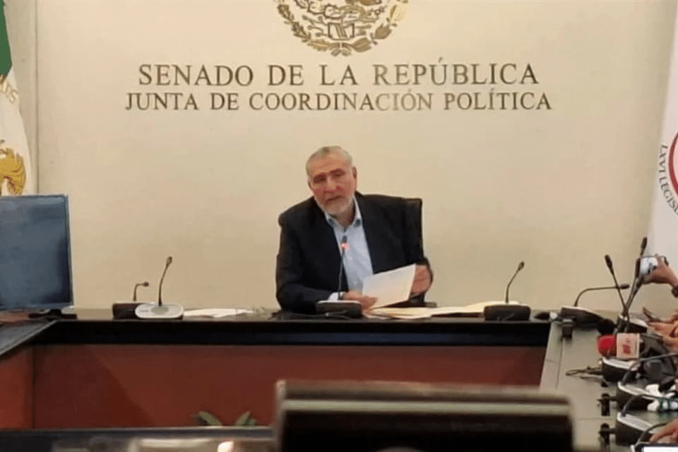 Niega Adán recibir dinero ilícito; ‘sé de dónde me atacan’