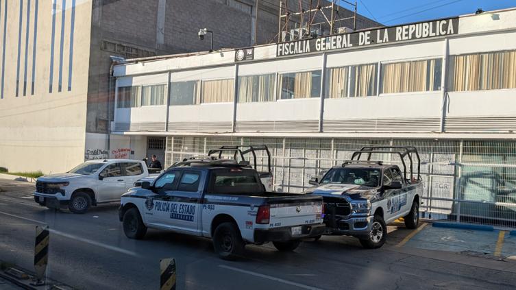 Sitian oficinas de la Fiscalía; detienen célula criminal en Ojinaga