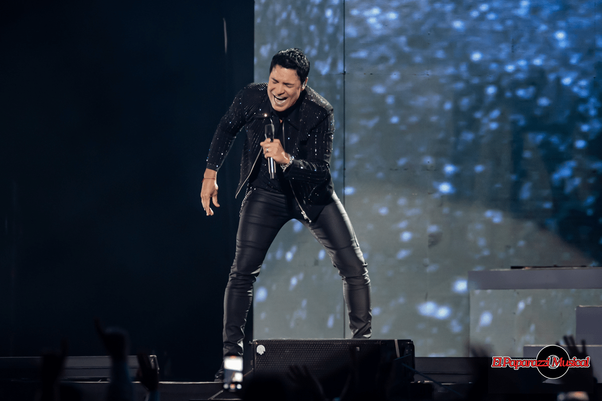 «Gracias papá»: Gritan chihuahuenses y cantan éxitos de Chayanne