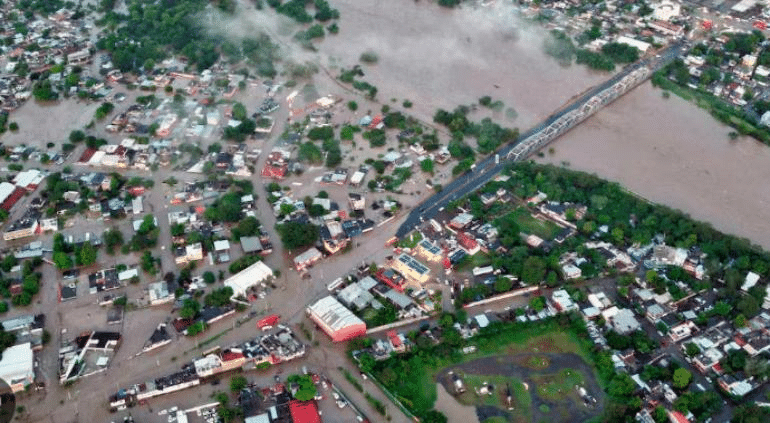 Suman 70 muertos y 72 desaparecidos por lluvias en México