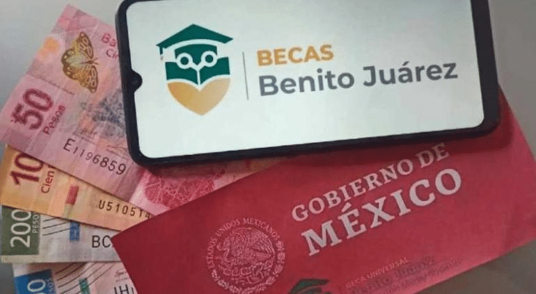 Ordena Sheinbaum adelantar pagos de becas «Benito Juárez» y «Jóvenes»