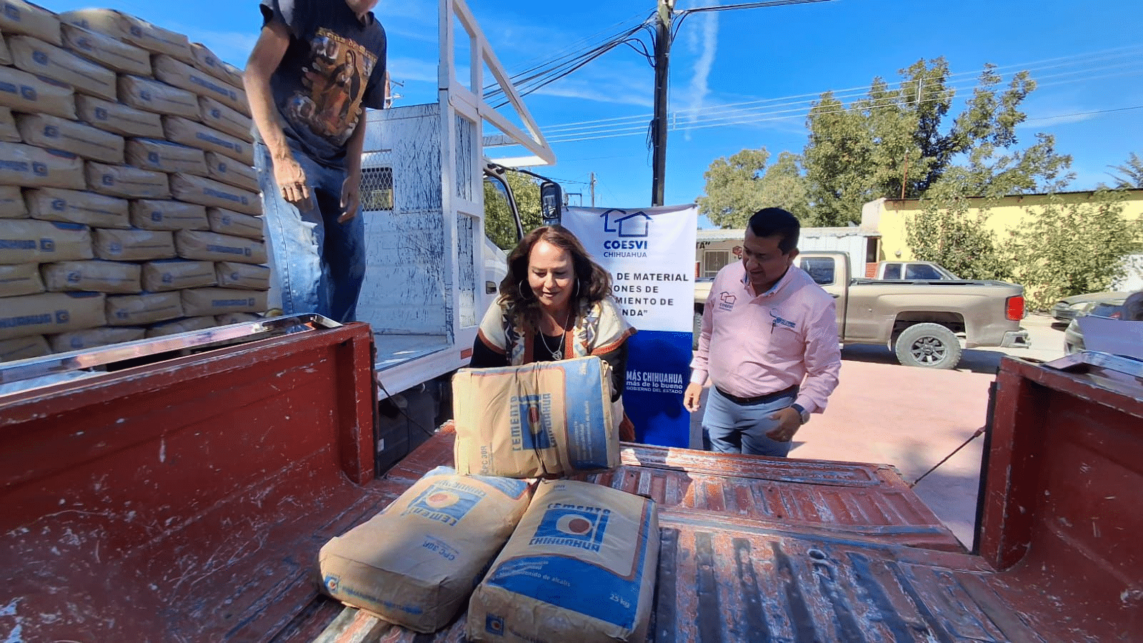 COESVI y Gobierno de San Francisco de Conchos impulsan el mejoramiento de vivienda con entrega de material