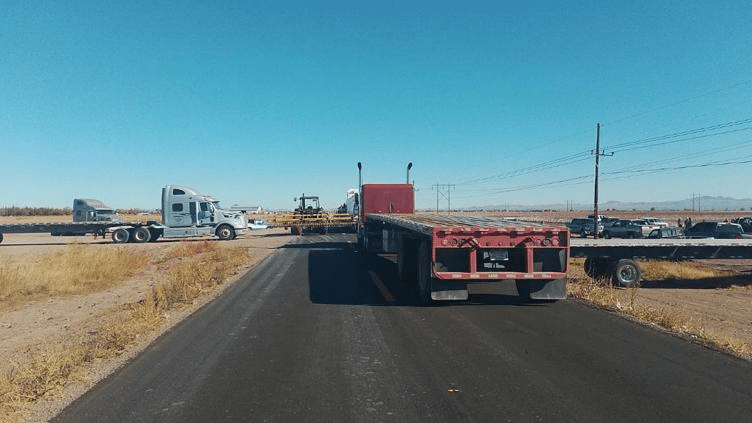 Casi 24 horas de bloqueo; siguen cerradas 4 carreteras en Chihuahua