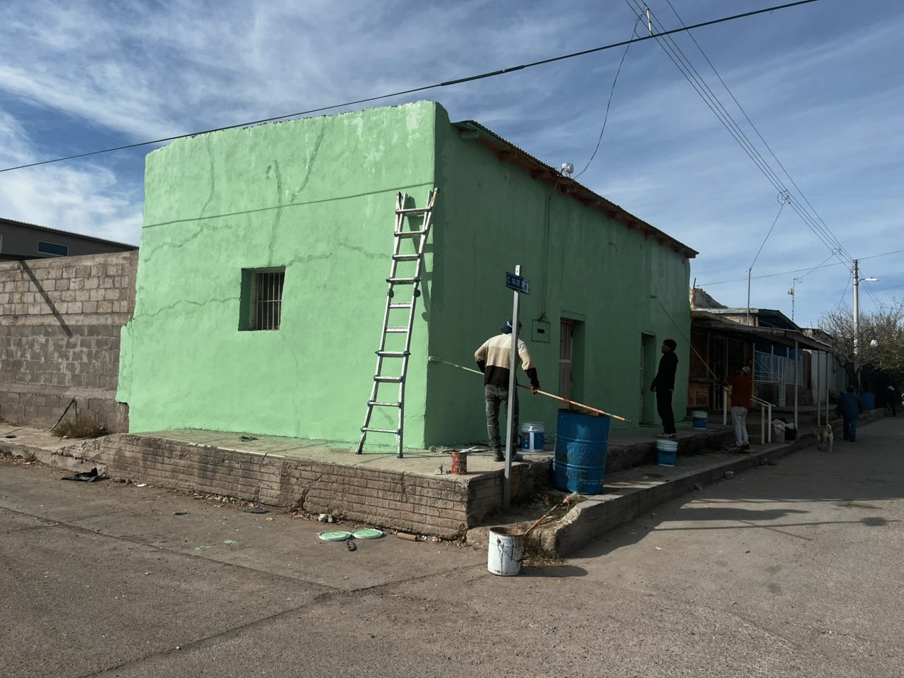 Avanza al 85% el programa de pintura de fachadas en San Francisco de Conchos