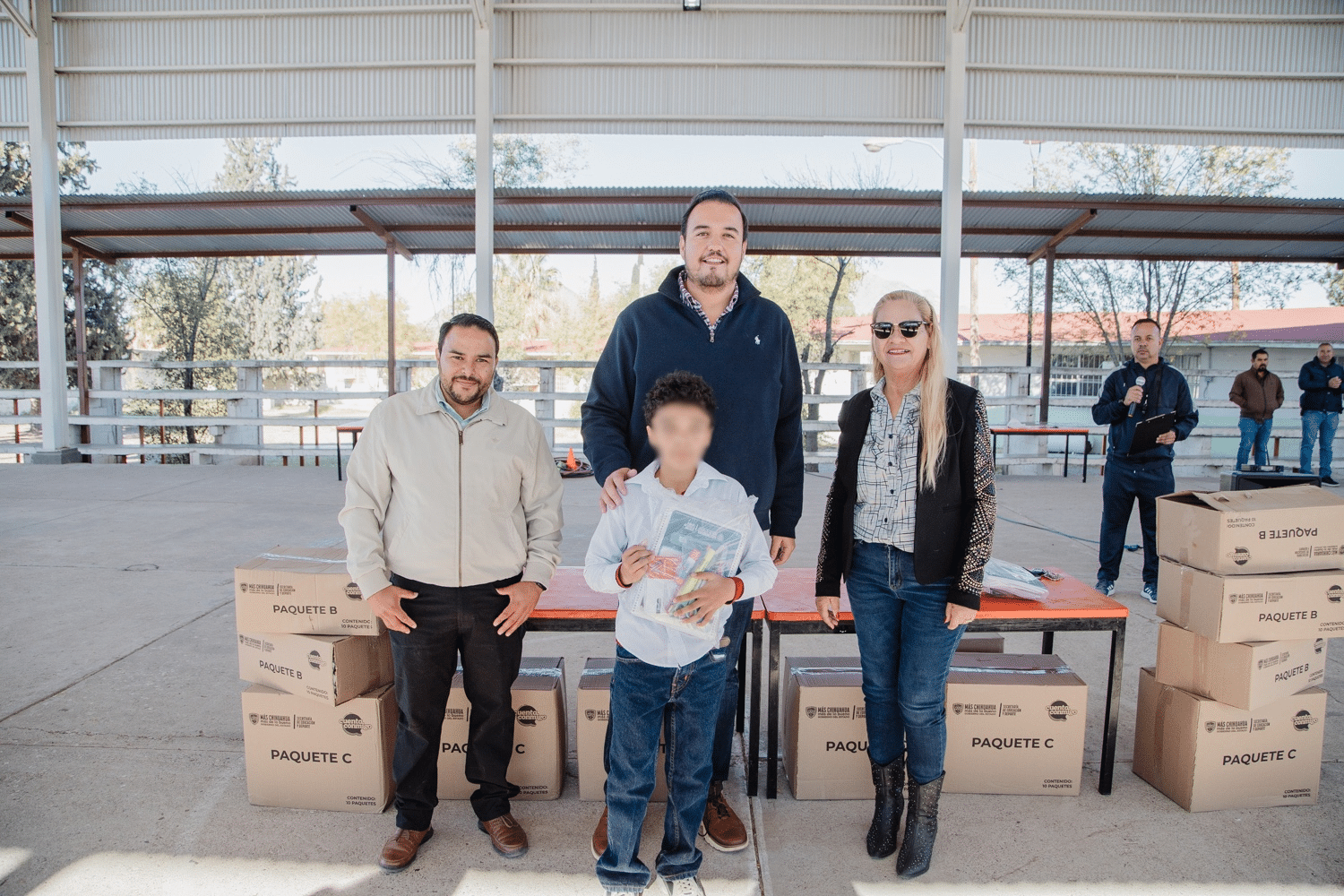 Presidente Municipal Jorge Aldana encabeza entrega de útiles escolares que contribuyen al desarrollo educativo en la Primaria Netzahualcóyotl
