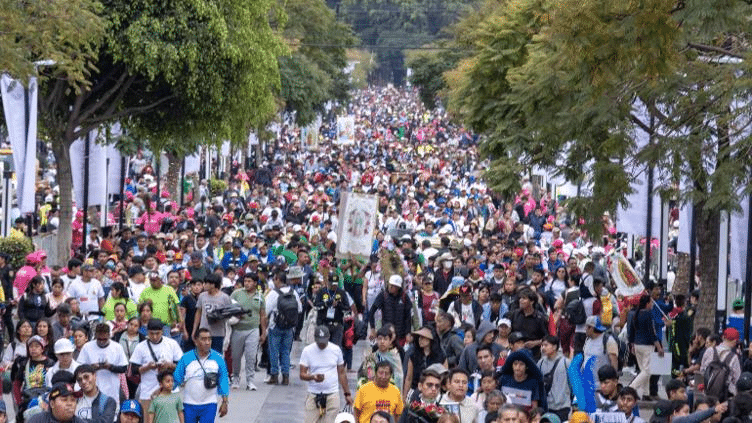 Llegan peregrinos a celebrar a Virgen de Guadalupe, esperan millones