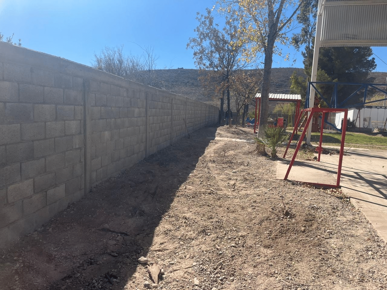 Concluye obra de construcción de barda en Jardín de Niños “Comisión Federal de Electricidad”, en La Boquilla