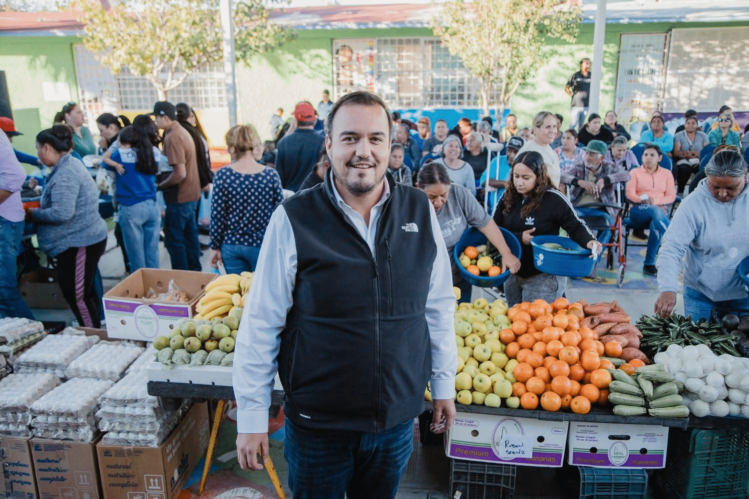 Invita Gobierno Municipal al “Mercadito en tu Colonia” en la Deportiva Lorenzo Cisneros hoy jueves a las 11:00 a.m.
