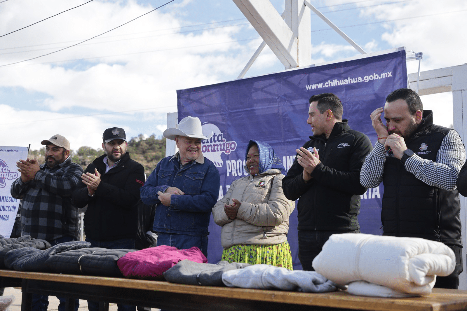 Reitera Mario Vázquez compromiso con las causas del campo y de los chihuahuenses durante gira en Balleza