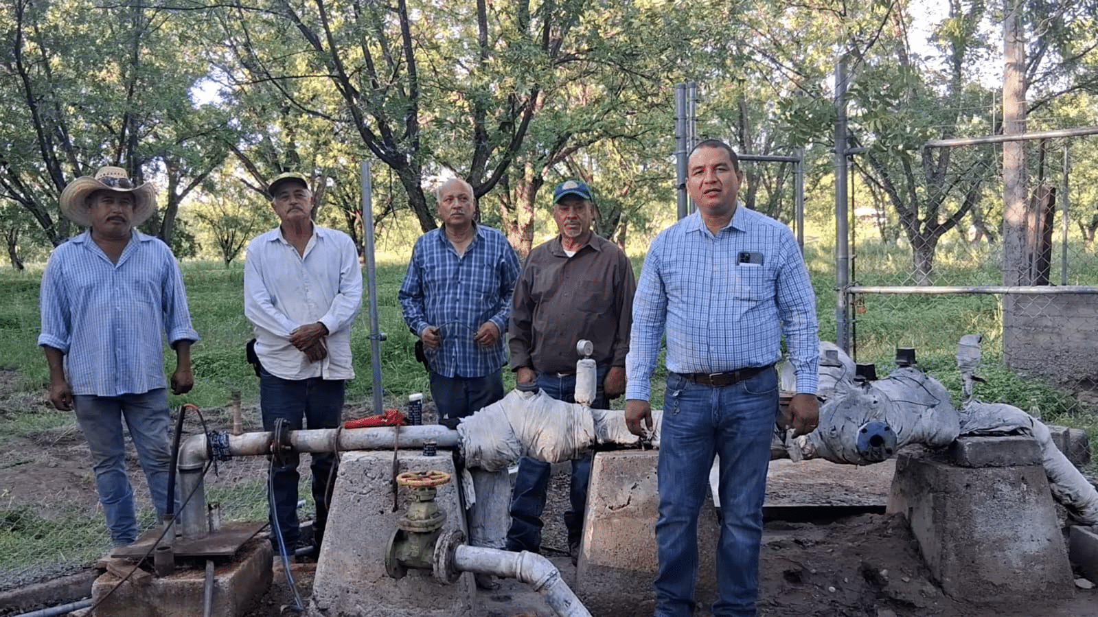 Gobierno Municipal de La Cruz acompaña a comités comunitarios para garantizar el abasto de agua de uso domestico
