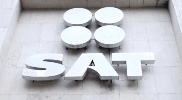 Va SAT por facturas falsas y mejorar atención; presenta Plan Maestro