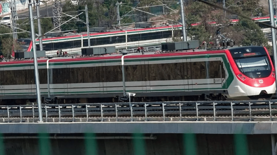 Gobierno inaugura la última etapa del Tren Interurbano tras 12 años de obras y 100 mil millones de pesos de inversión