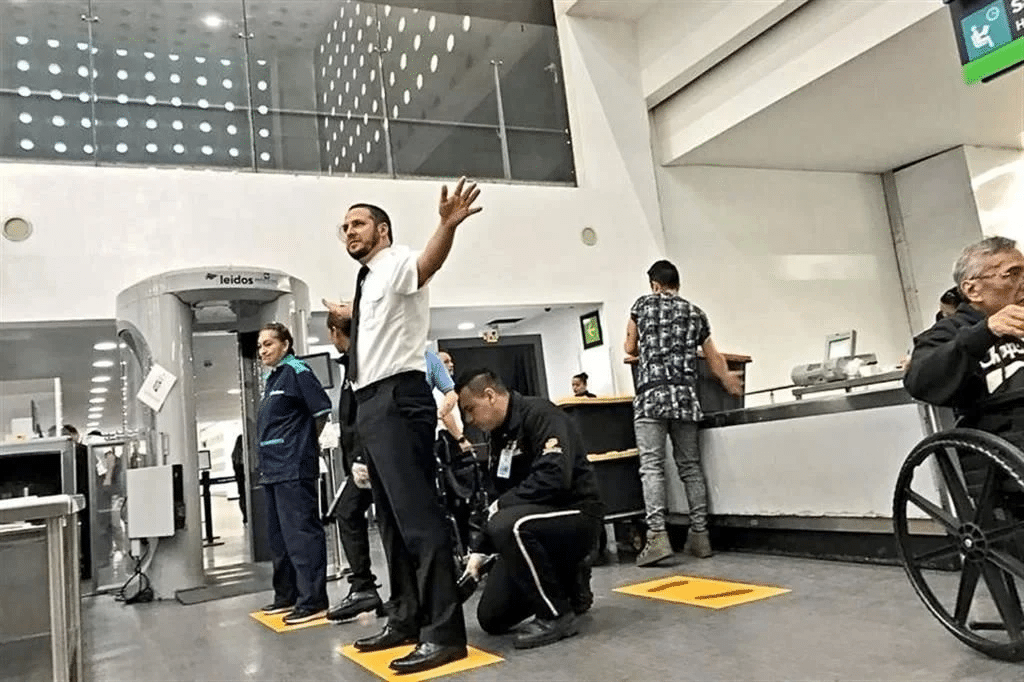 Donará EU equipo de alerta migratoria