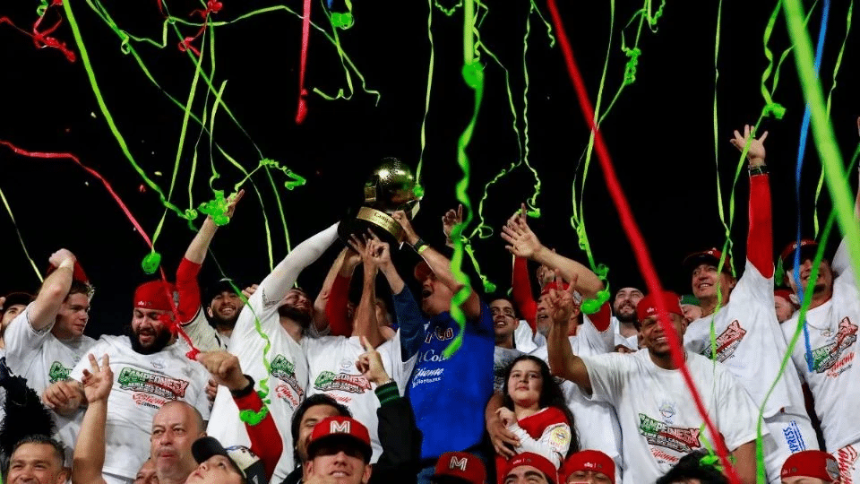 Charros vencen a Tomateros en extras y ganan la Serie del Caribe