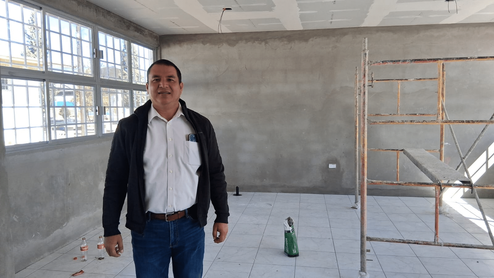 «Más apoyos para la educación en 2026 en La Cruz»: Profr. Sergio Olvera.