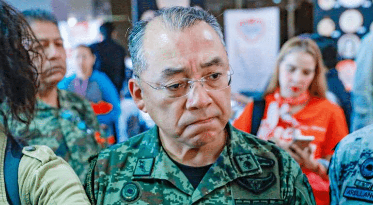 Mandan a experto militar anticrimen a Sinaloa