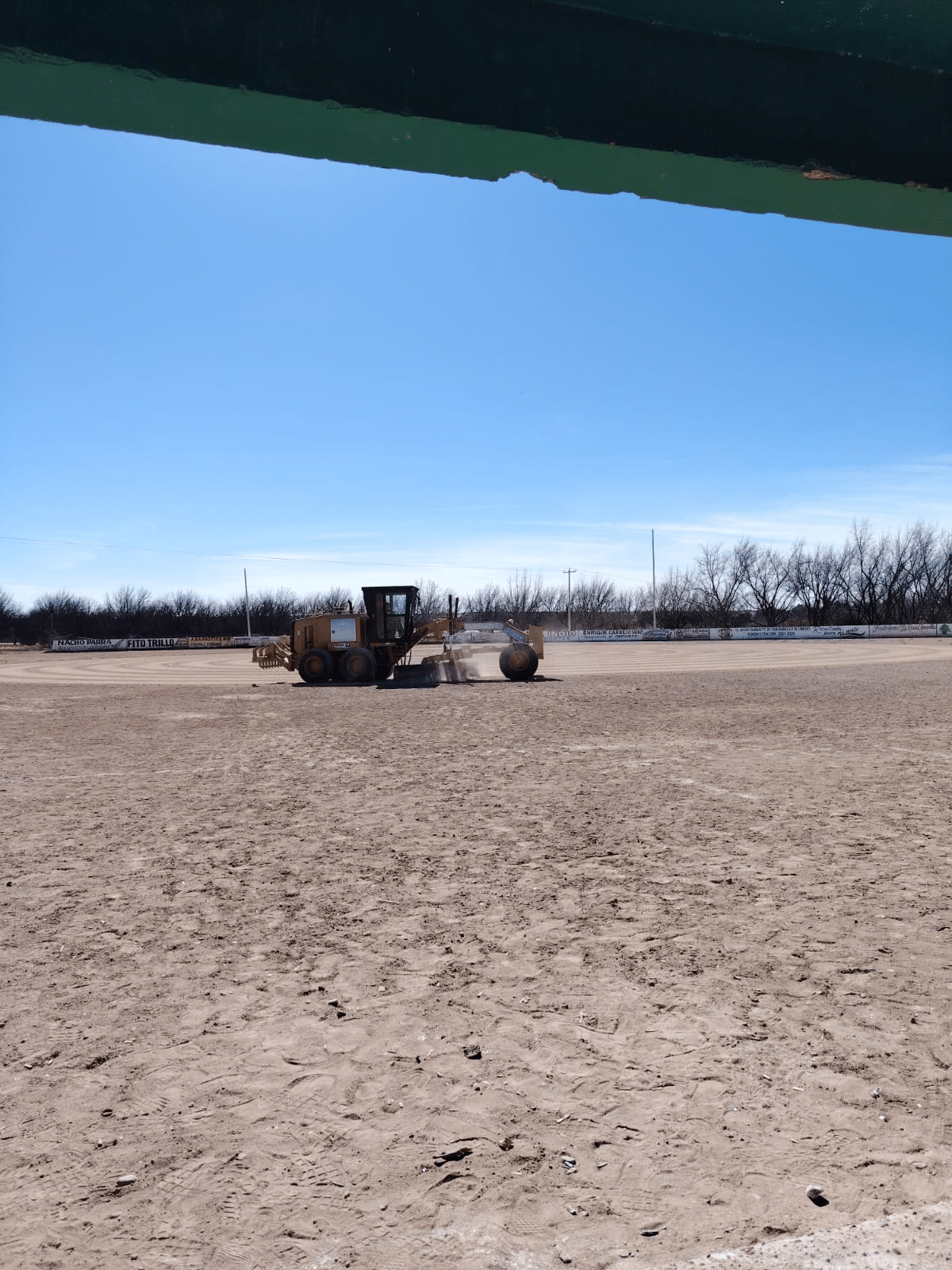 Presidencia Municipal de San Francisco de Conchos pone a punto el estadio de Rancho Nuevo para la gran final de la liga Municipal