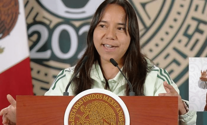 Pide Charlyn Corral mejores salarios a futbolistas femeniles