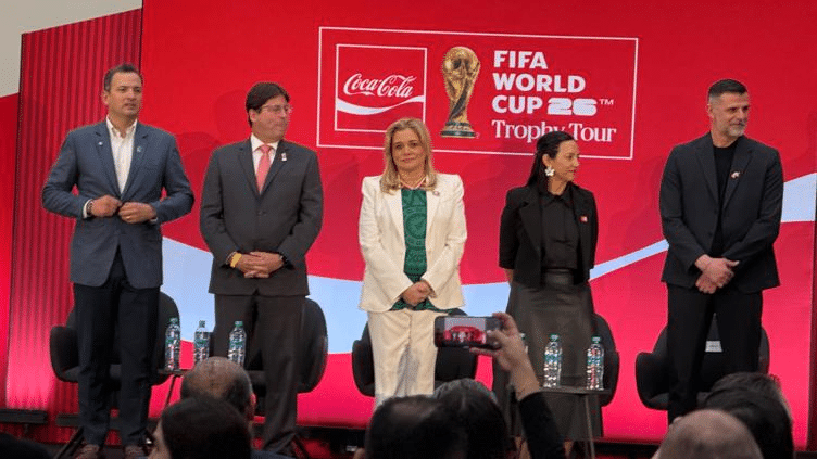 Encabeza Maru llegada de la Copa FIFA 2026