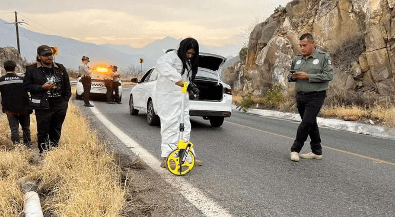 Tragedia en Monclova: cayó familia a barranco; murió la madre