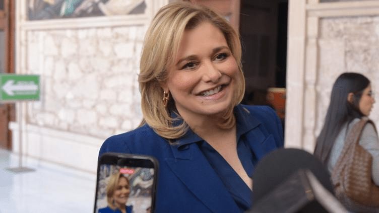 Hoy Maru en Rosales con evento «Más obras»