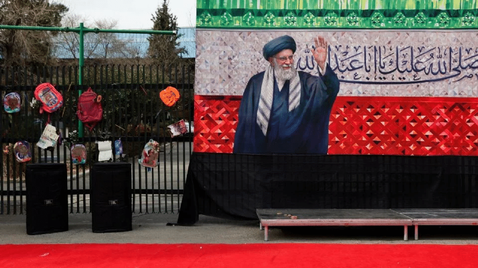 Suspenden el funeral público de Alí Jamenei programado para este miércoles
