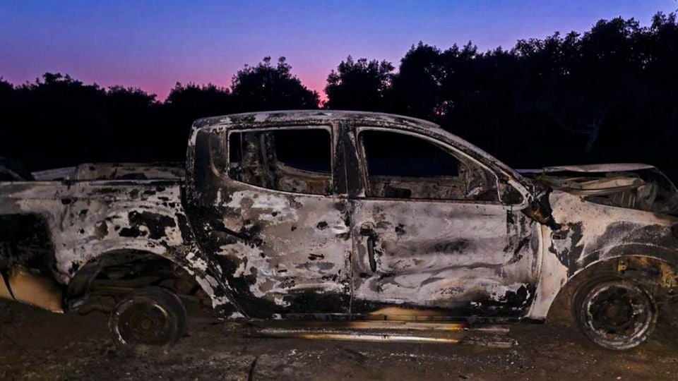 Sujetos armados matan y calcinan a cinco personas en Pátzcuaro; atacan convoy de mando policiaco tras reporte