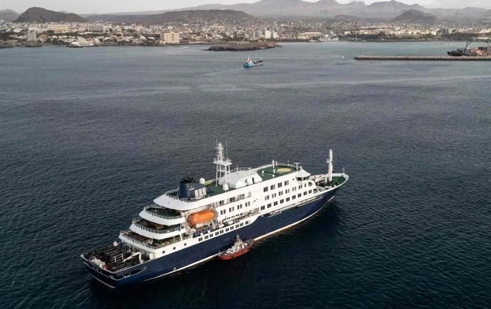 Evacuan a 3 enfermos con hantavirus de crucero en Cabo Verde