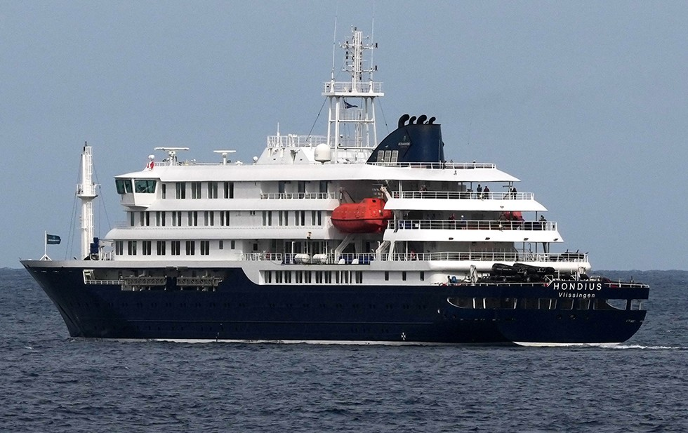 España se prepara para evacuaciones mientras crucero afectado por hantavirus se dirige a Canarias