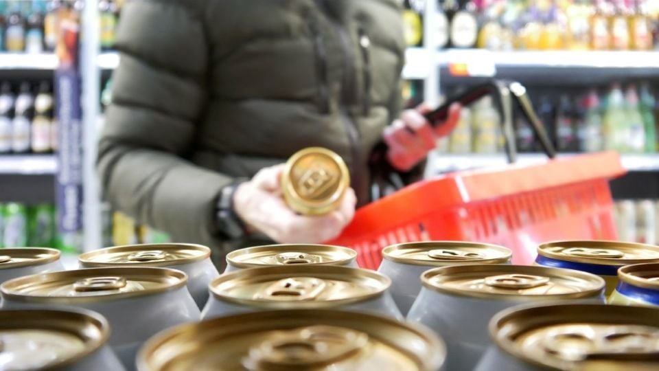 Organizaciones advierten riesgos y piden limitar venta de alcohol durante el Mundial en México