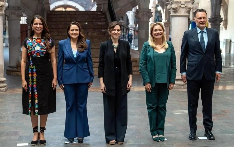 Cancela Díaz Ayuso gira en México; acusa boicot de Sheinbaum