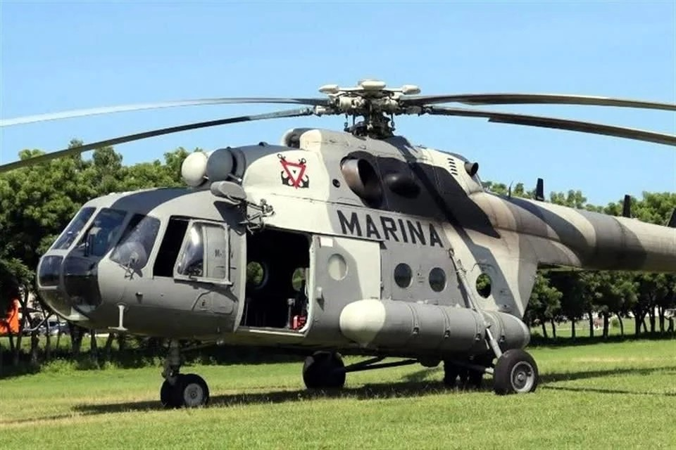 Aterriza de emergencia helicóptero de Marina en Mazatlán