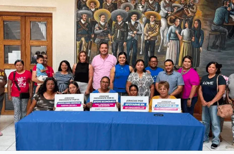 Mantiene Desarrollo Humano abierto programa de apoyos para familias, estudiantes y asociaciones civiles