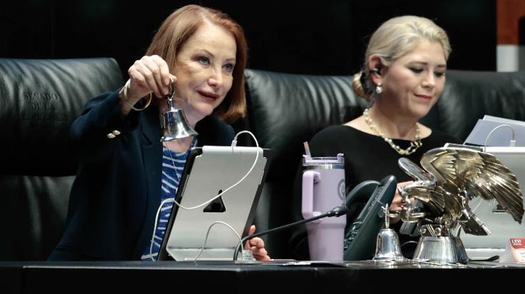 Piden licencia 17 legisladores; competirán en galopada de la 4T