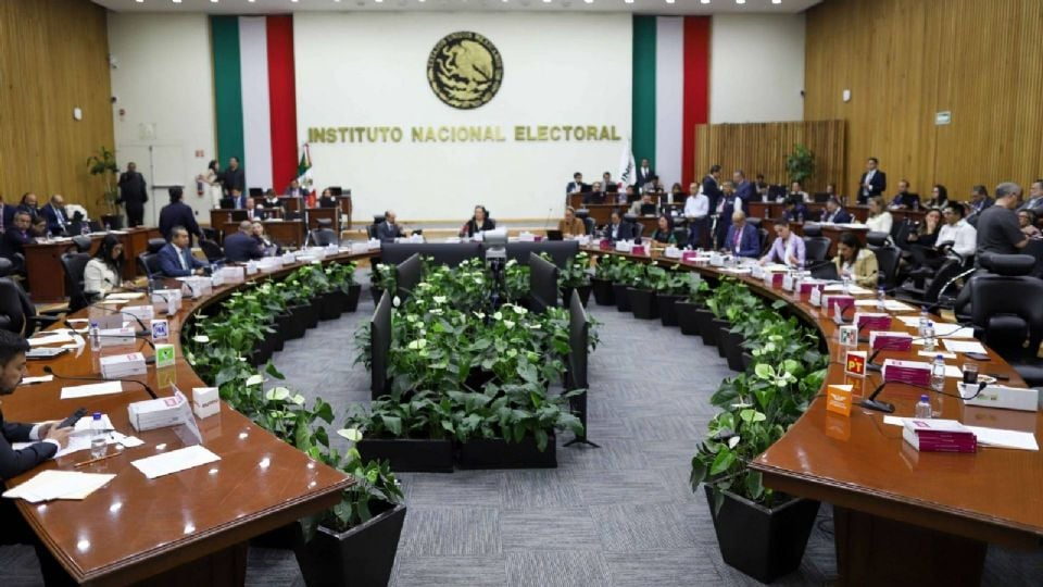 Primero Pío López Obrador, ahora INE va por exonerar a otro hermano del expresidente