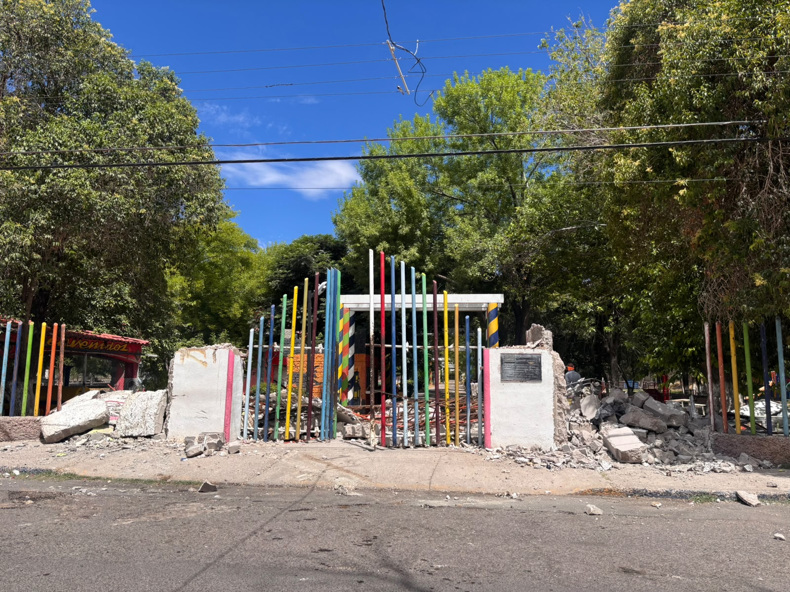 Renovación del Parque Infantil entra a etapa técnica; preparan redes eléctricas y sistema de riego